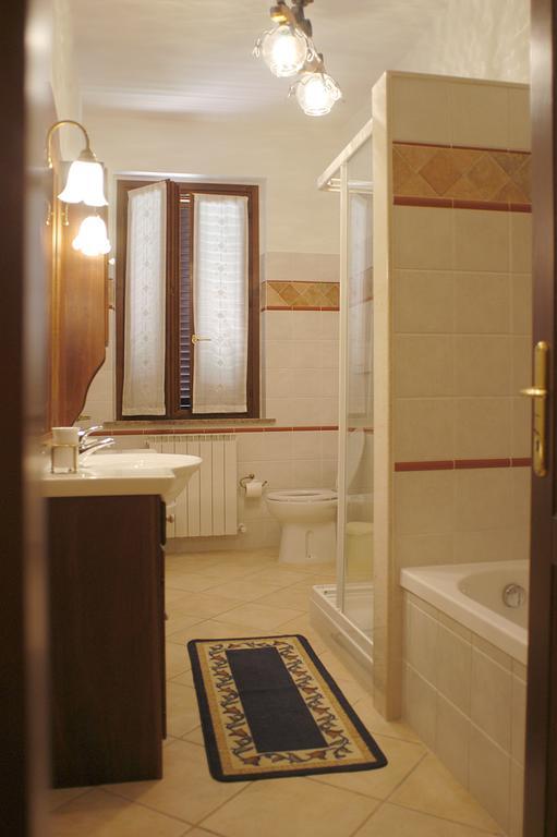 Villa Poggio Bella Vista Castiglione del Lago Zimmer foto